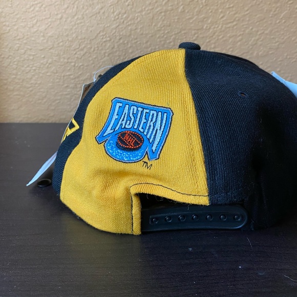 BOSTON BRUINS NHL FLAME BRAND NEW WITH TAGS - Picture 3 of 3